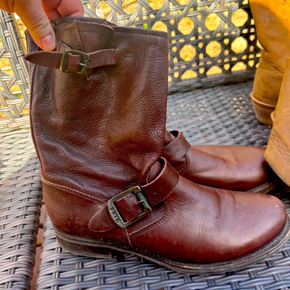 Frye boots - SZ 8 - great condition
